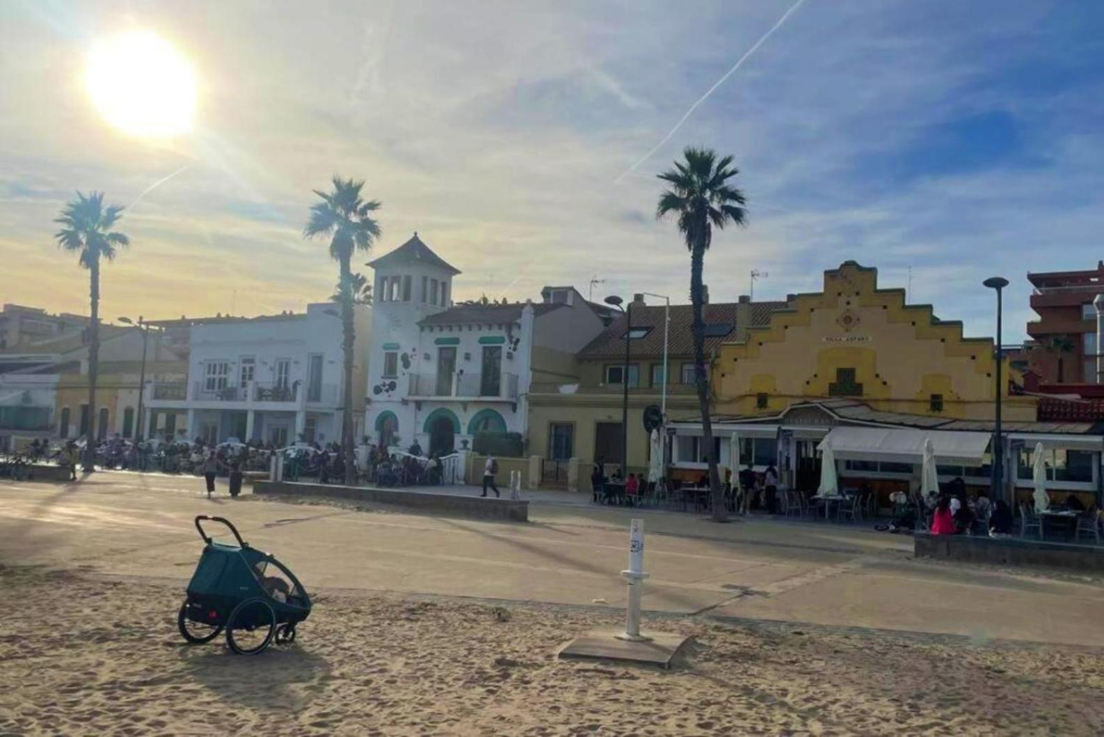 Apto. Luminoso Con Vistas En Playa De La Patacona Valencia Exterior photo